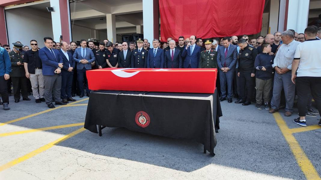 Konya'da şehit itfaiye eri  Mehmet Tekeli'ye uğurlama töreni: Duygular sel oldu 8